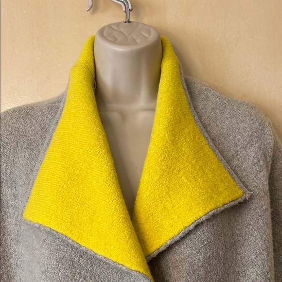 Jin Collection Gray and Yellow Women's Cardigan size S - Picture 2 of 11